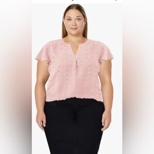 NWT-XXL Pale Pink Textured 
Short sleeve classic Women's Top